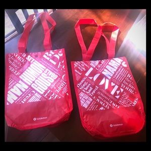 Lululemon small totes